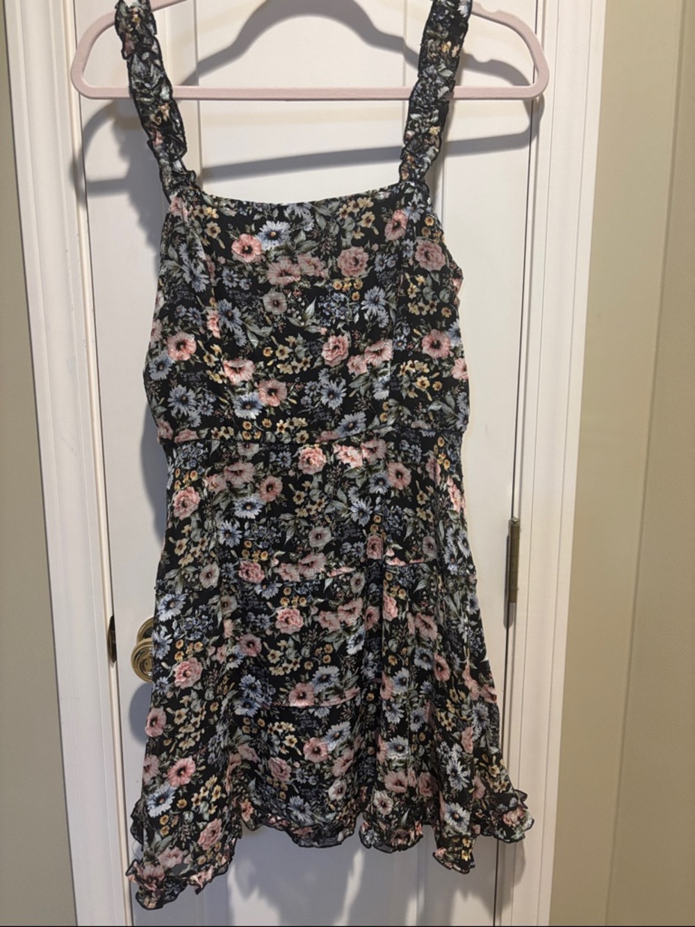 Floral sundress.  Francesca’s Mi Ami size Medium.